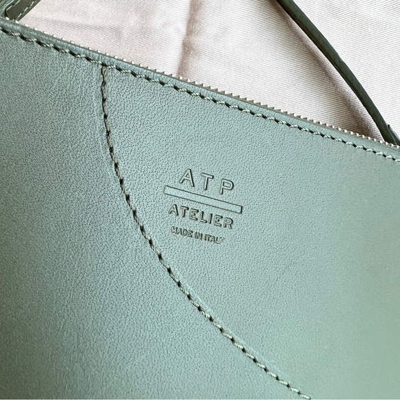Mint condition 🌈 ATP Atelier minimal crossbody bag - Picture 6 of 6